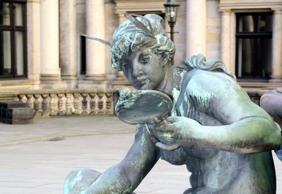 How to Recognise and Deal with Narcissistic Personality Disorder