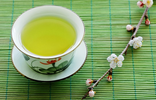 3 Amazing Anti-Aging Benefits of Green Tea